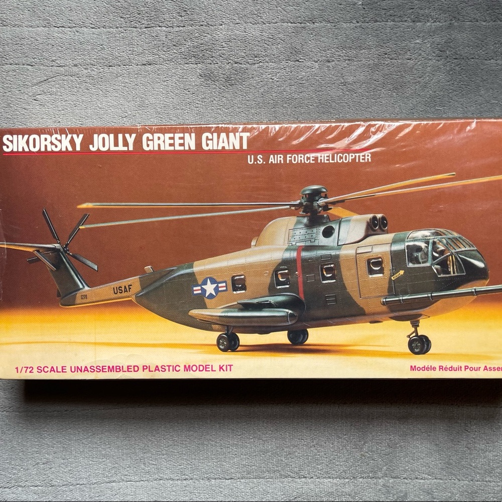Lindberg Plastic Snap Fit Sikorsky Jolly Green Giant 1/72 Scale Model Kit 1982